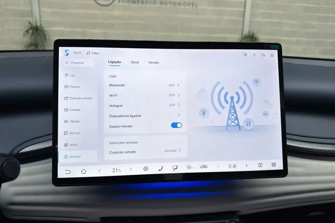 BYD Atto 3 2023 - 27950 EUR, 7718 km - AUTO.MOTO.pt - 7718km - foto 41 de 60
