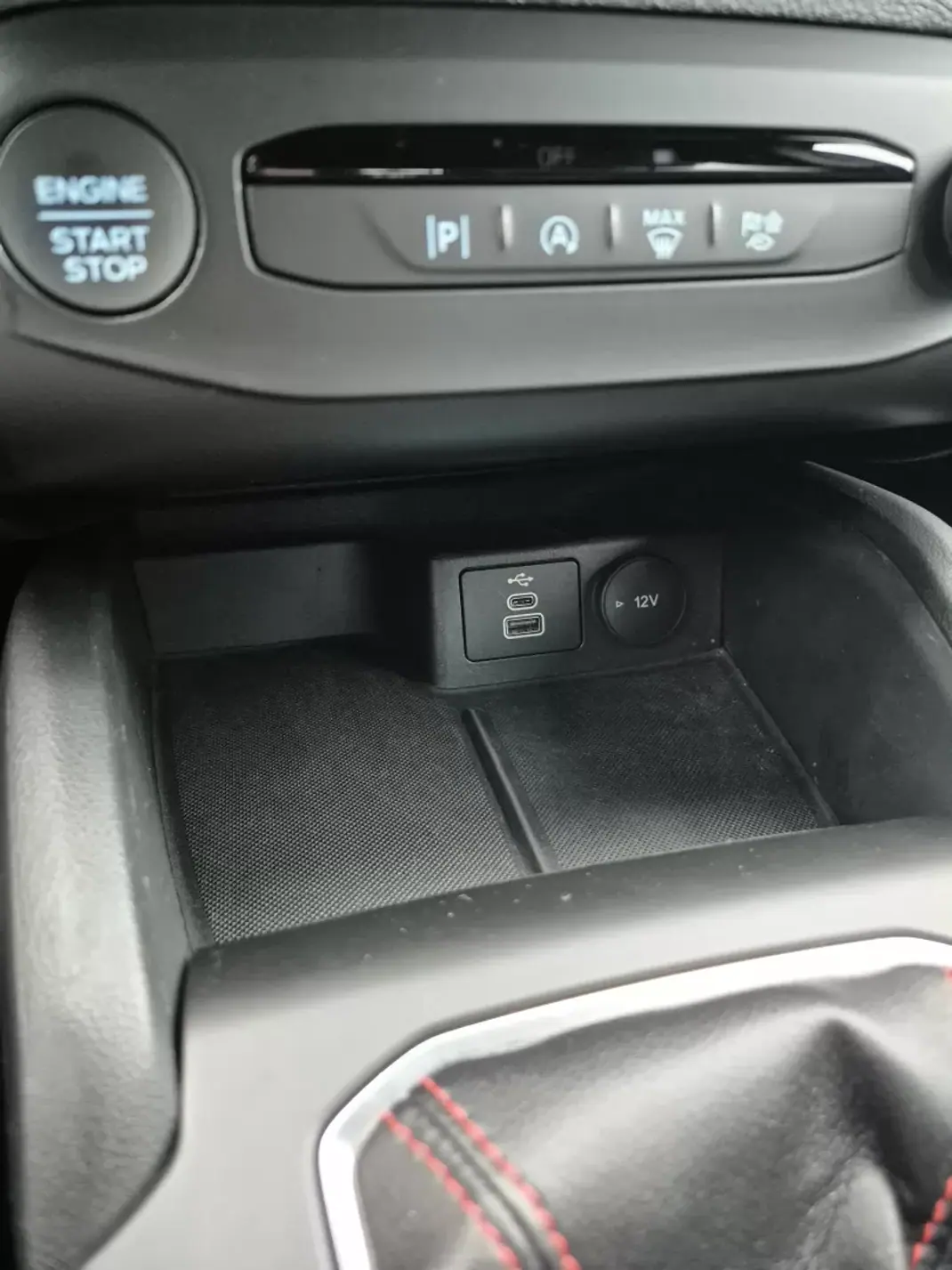 Ford Focus SW 2022 - 17450 EUR, 57000 km - AUTO.MOTO.pt - 57000km - foto 18 de 28