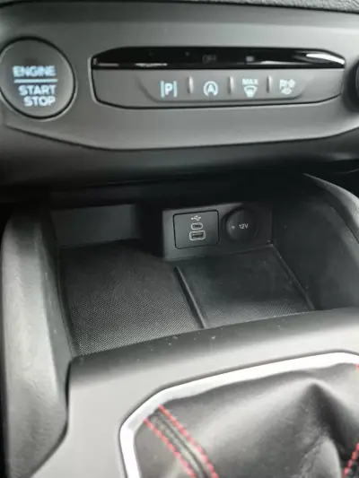 Ford Focus SW 2022 - 17450 EUR, 57000 km - AUTO.MOTO.pt - 57000km - foto 18 de 28