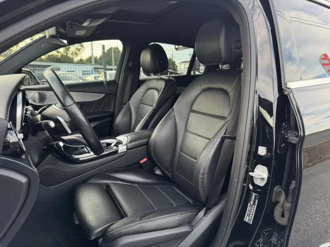 Mercedes-Benz GLC 220 2016 - 37990 EUR, 180000 km - AUTO.MOTO.pt - 180000km - foto 41 de 45