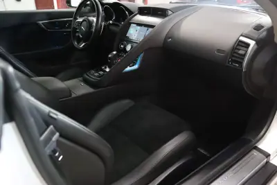 Jaguar F-Type 2019 - 48900 EUR, 47575 km - AUTO.MOTO.pt - 47575km - foto 17 de 29