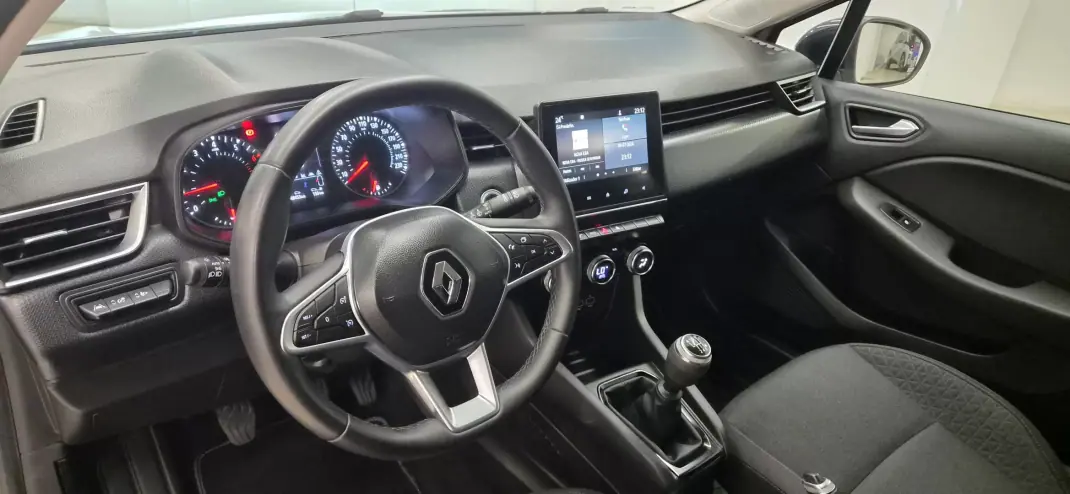 Renault Clio 2021 - 13990 EUR, 48453 km - 48453km - foto 17 de 39