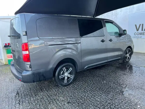 Citroën Jumpy 2019 - 18500 EUR, 162700 km - AUTO.MOTO.pt - 162700km - foto 6 de 13
