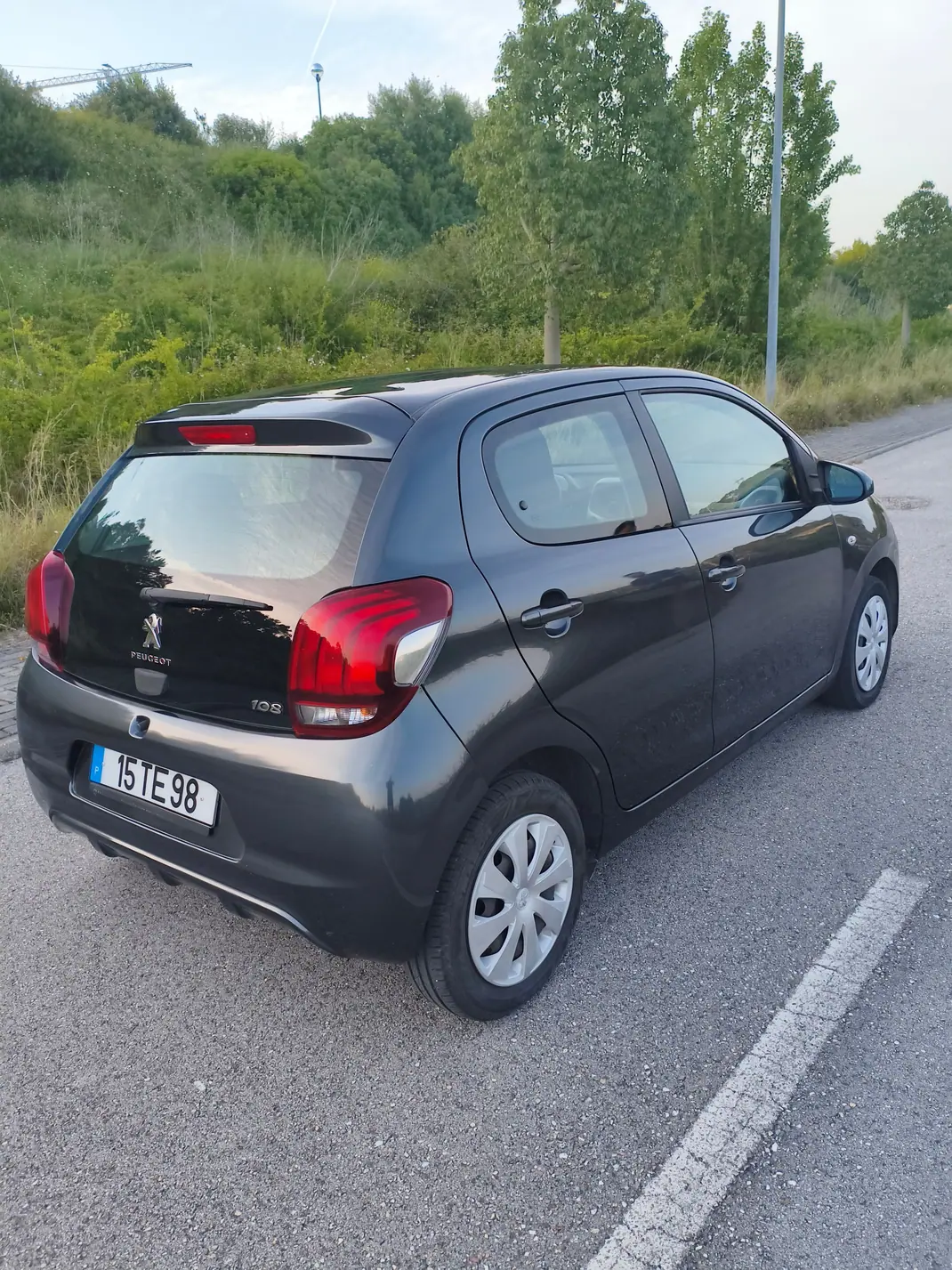 Peugeot 108 2017 - 7500 EUR, 92000 km - 92000km - foto 3 de 10