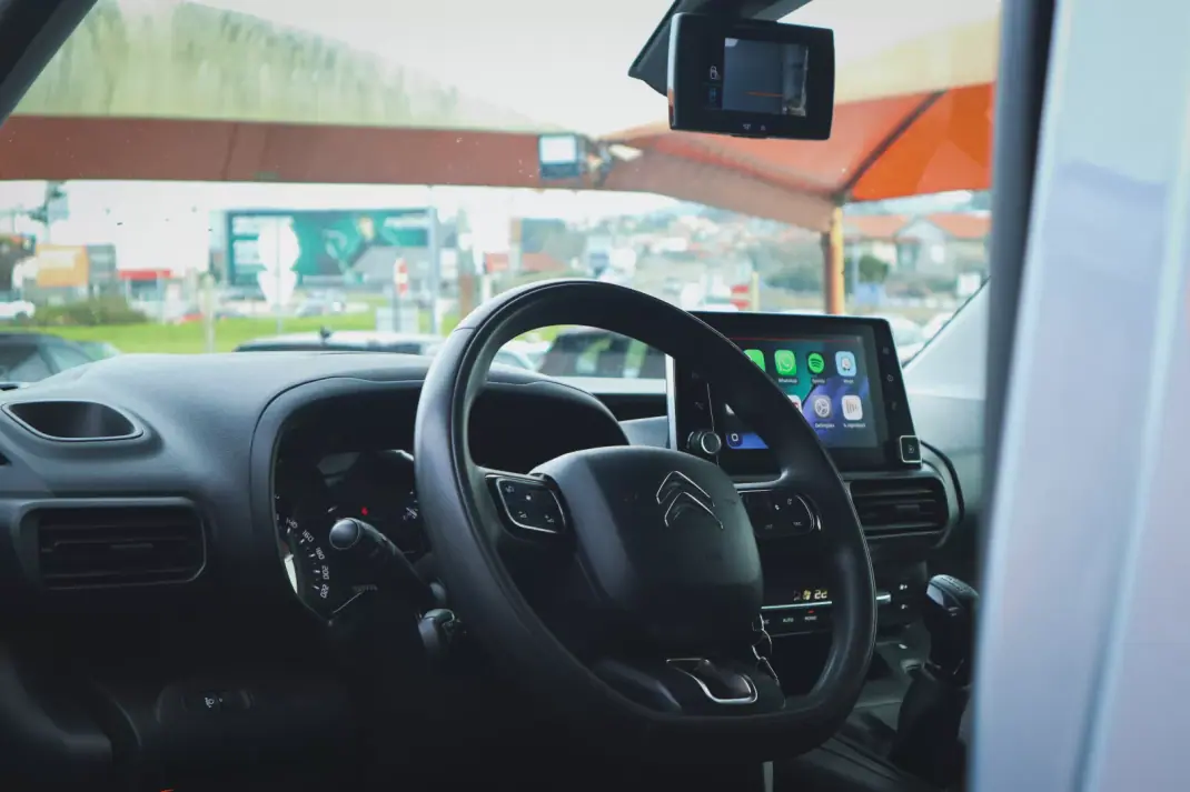 Citroën 2019 - 19880 EUR, 83120 km - AUTO.MOTO.pt - 83120km - foto 2 de 28