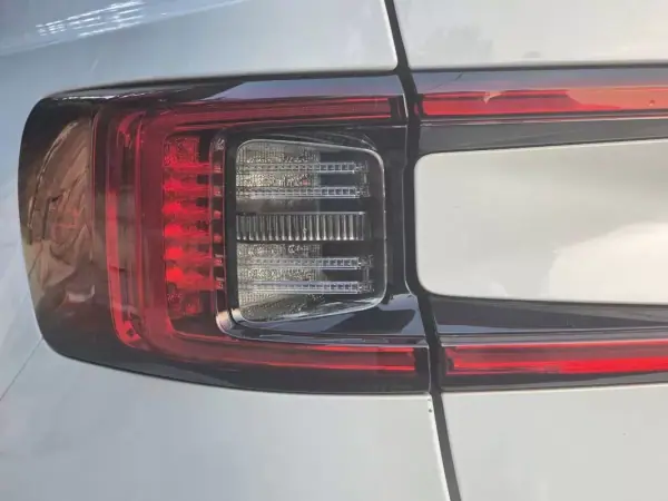 Polestar 2 2022 - 28499 EUR, 87850 km - 87850km - foto 28 de 47
