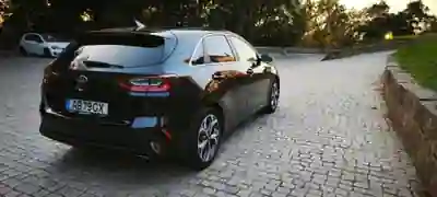 Kia Ceed 2020 - 13800 EUR, 53000 km - 53000km - foto 10 de 12