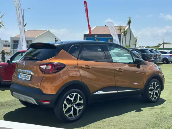 Renault Captur 2019 - 17990 EUR, 55017 km - AUTO.MOTO.pt - 55017km - foto 7 de 16