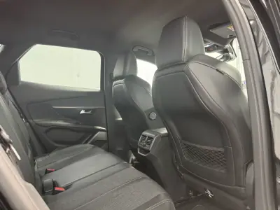 Peugeot 3008 2018 - 16990 EUR, 121000 km - AUTO.MOTO.pt - 121000km - foto 30 de 31