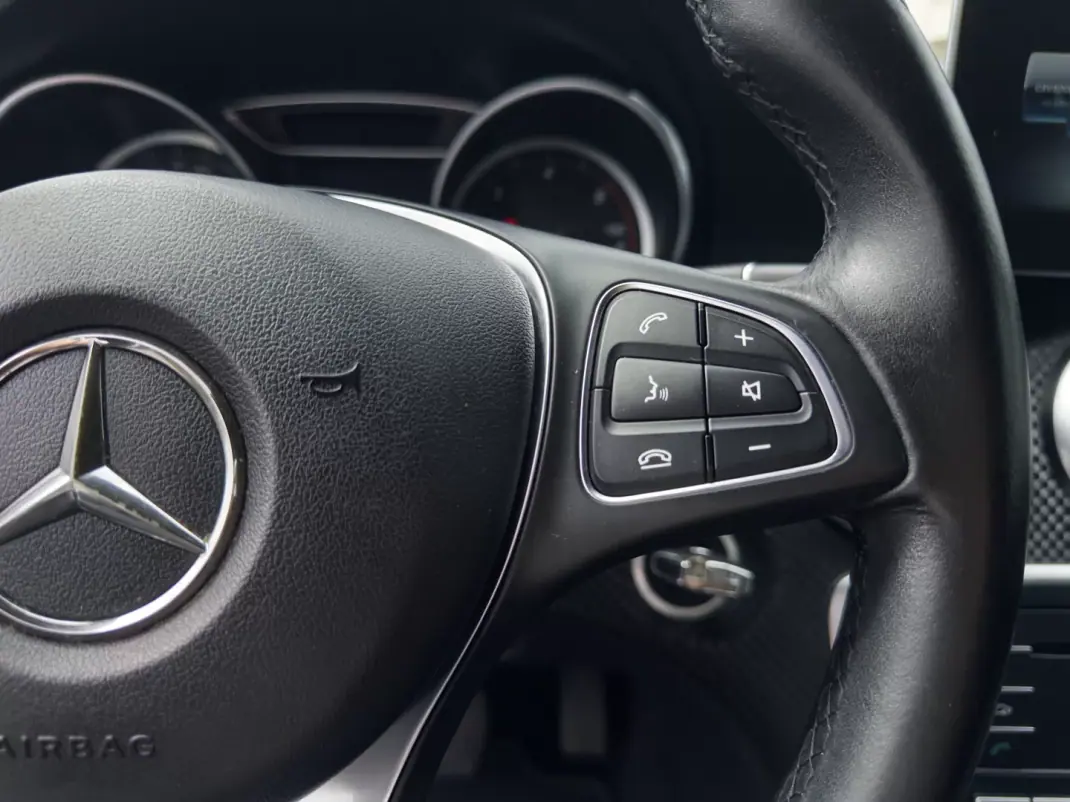 Mercedes-Benz A 180 2017 - 16990 EUR, 166000 km - AUTO.MOTO.pt - 166000km - foto 16 de 36