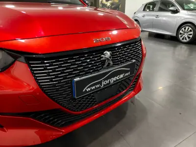 Peugeot 208 2020 - 14500 EUR, 47000 km - AUTO.MOTO.pt - 47000km - foto 9 de 36