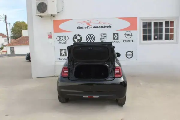 Fiat 500e C 2022 - 19980 EUR, 10413 km - AUTO.MOTO.pt - 10413km - foto 16 de 39
