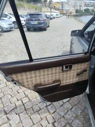 Toyota Corolla 1986 - 2700 EUR, 149000 km - 149000km - foto 6 de 14