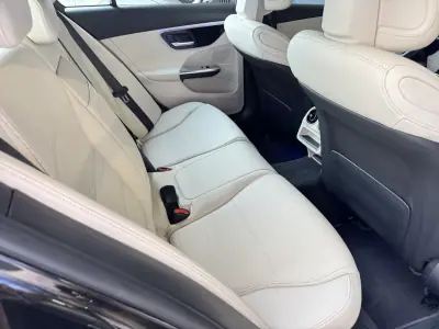 Mercedes-Benz C 220 2022 - 43500 EUR, 71400 km - 71400km - foto 21 de 36