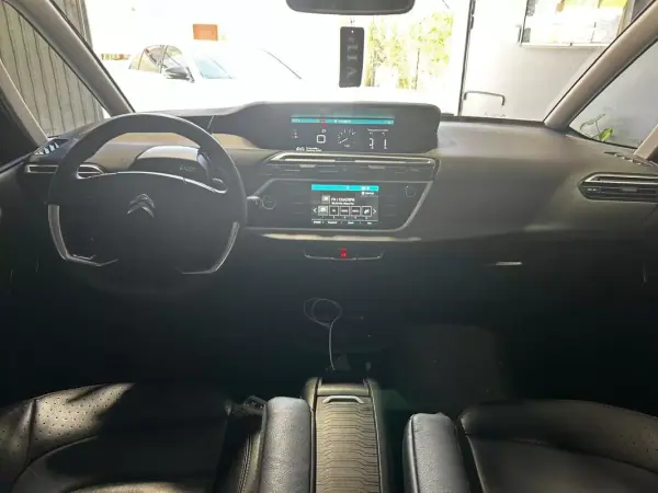Citroën C4 Spacetourer 2022 - 22000 EUR, 111000 km - AUTO.MOTO.pt - 111000km - foto 22 de 46