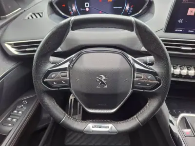 Peugeot 5008 2017 - 16500 EUR, 30000 km - AUTO.MOTO.pt - 30000km - foto 29 de 35