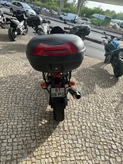 Suzuki GSX 1250FA 2000 - 1900 EUR, 41199 km - AUTO.MOTO.pt - 41199km - foto 4 de 18