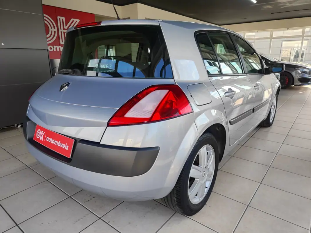 Renault Mégane 2005 - 2950 EUR, 278000 km - 278000km - foto 11 de 32