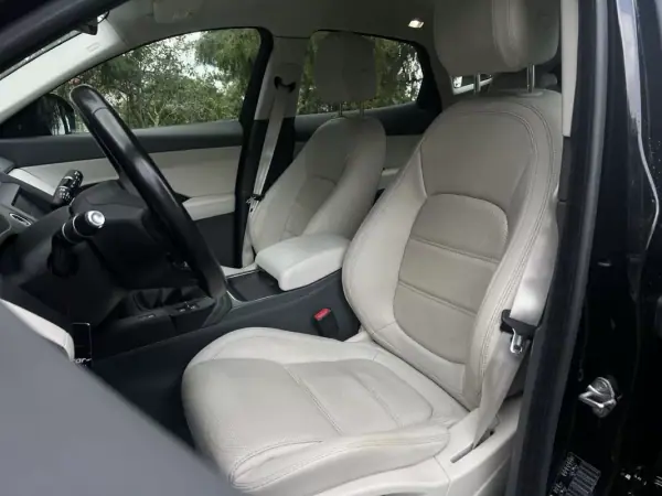 Jaguar E-Pace 2018 - 29750 EUR, 77000 km - AUTO.MOTO.pt - 77000km - foto 50 de 53