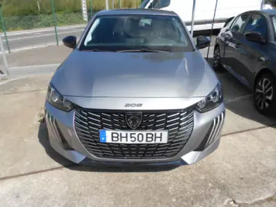 Peugeot e-208 2024 - 13376km