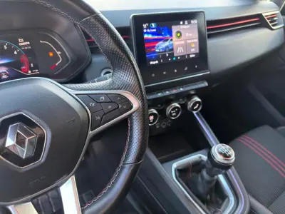 Renault Clio 2022 - 14900 EUR, 76400 km - AUTO.MOTO.pt - 76400km - foto 8 de 25