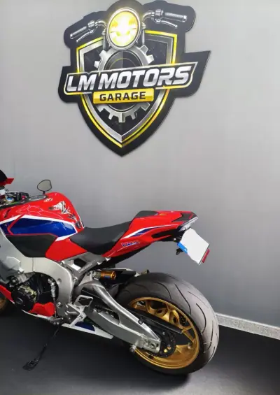 Honda CBR 1000RR 2017 - 15250 EUR, 17000 km - AUTO.MOTO.pt - 17000km - foto 22 de 32