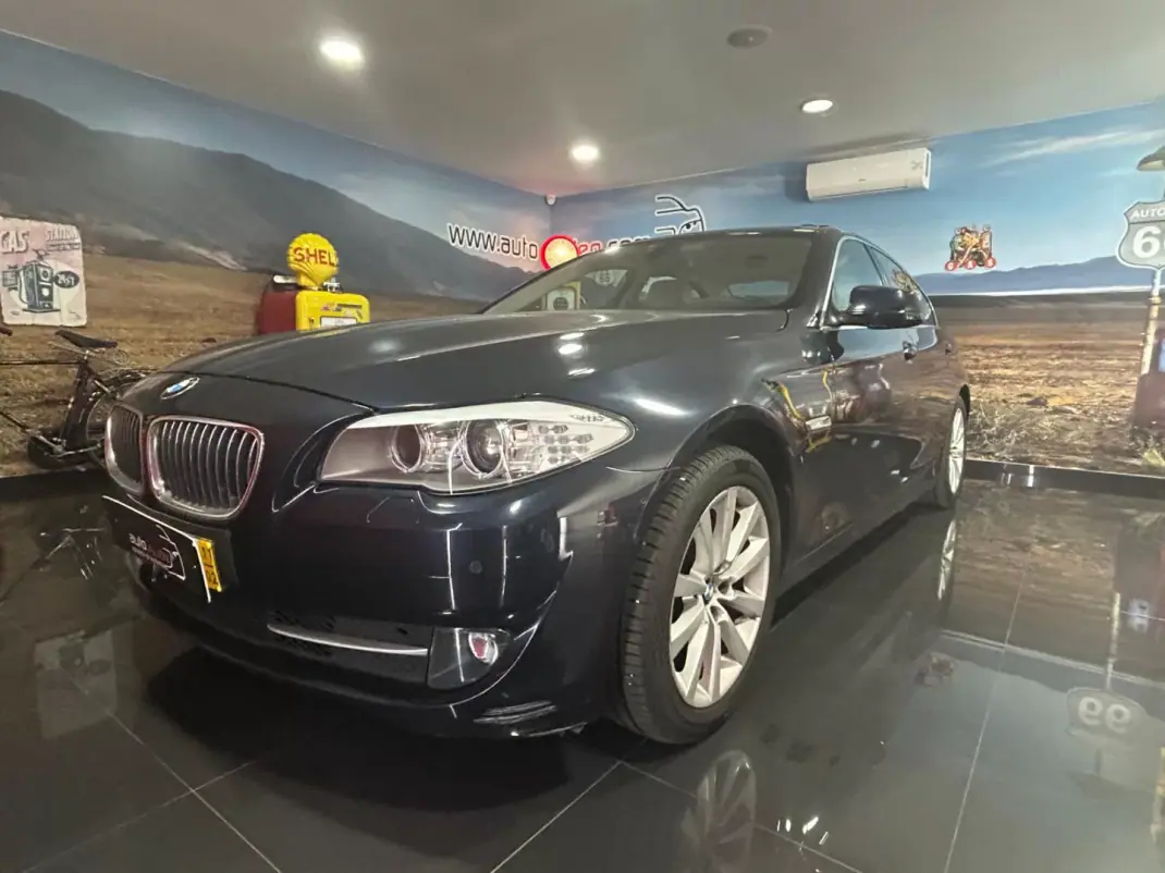 BMW 520 2011 - 10500 EUR, 368699 km - AUTO.MOTO.pt - 368699km - foto 3 de 23