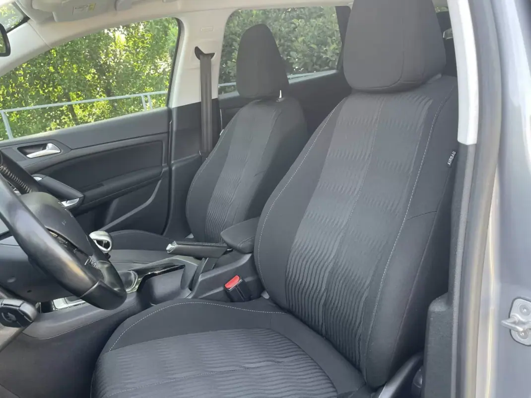 Peugeot 308 SW 2016 - 14000 EUR, 156000 km - AUTO.MOTO.pt - 156000km - foto 7 de 9