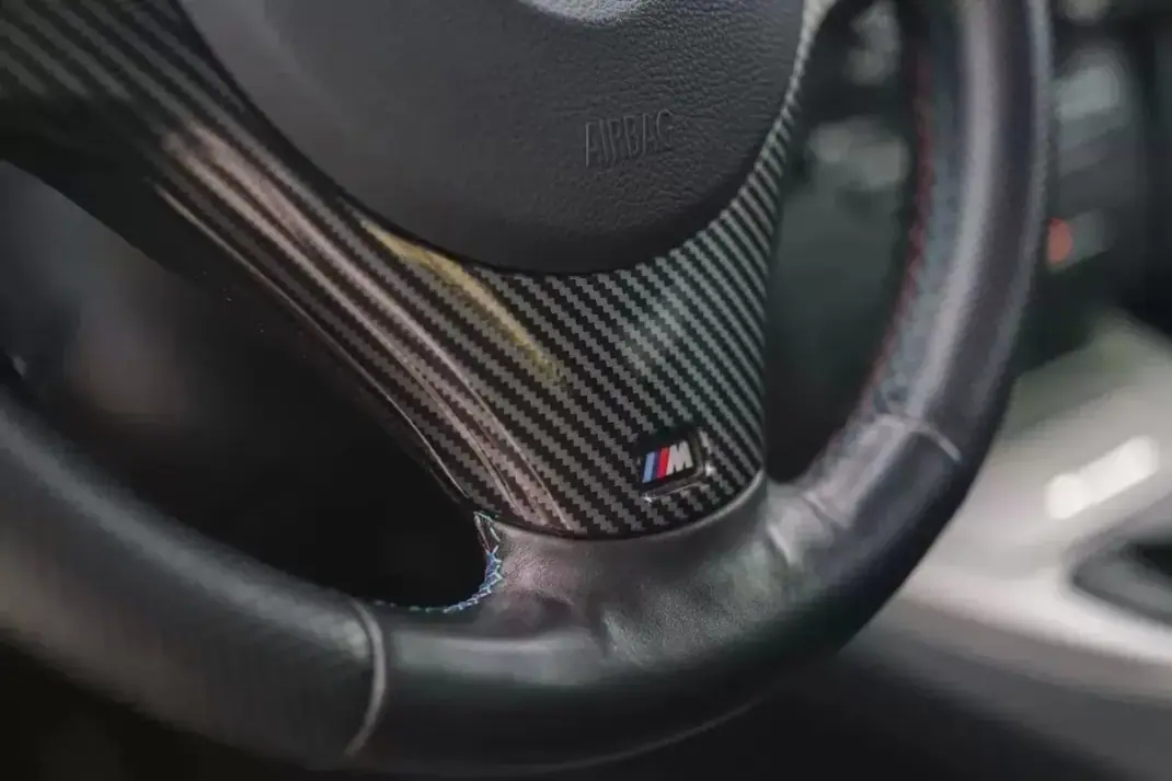 BMW 320 2016 - 18900 EUR, 230000 km - AUTO.MOTO.pt - 230000km - foto 12 de 28