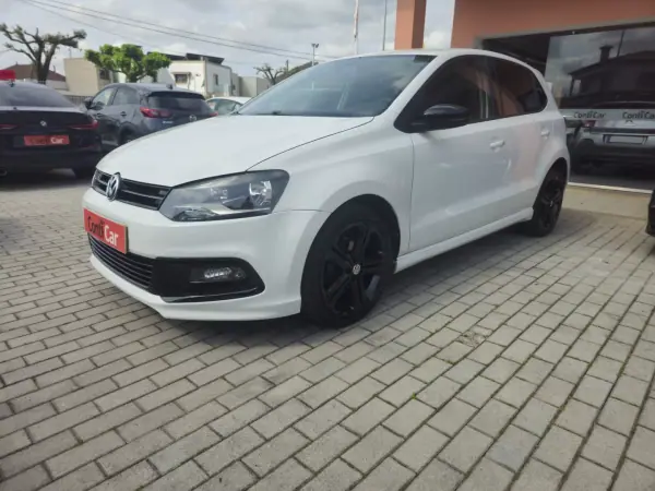 Volkswagen Polo 2014 - 8500 EUR, 127000 km - AUTO.MOTO.pt - 127000km - foto 3 de 16