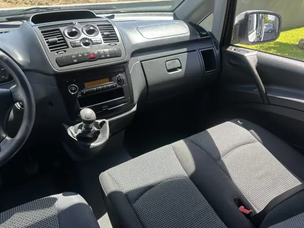 Mercedes-Benz Vito 2010 - 14900 EUR, 340000 km - AUTO.MOTO.pt - 340000km - foto 28 de 47