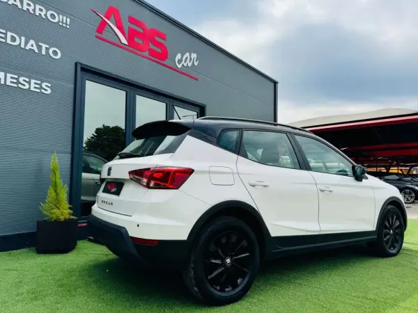SEAT Arona 2021 - 15999 EUR, 100000 km - AUTO.MOTO.pt - 100000km - foto 7 de 31