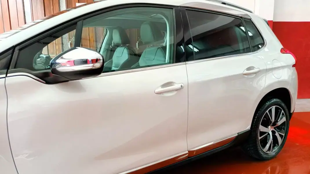 Peugeot 2008 2015 - 11490 EUR, 92490 km - AUTO.MOTO.pt - 92490km - foto 14 de 72