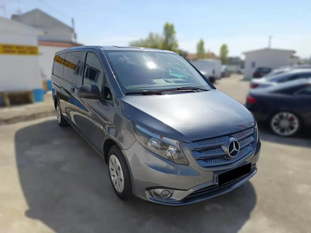Mercedes-Benz Vito Tourer 2018 - 20324 EUR, 210000 km - AUTO.MOTO.pt - 210000km - foto 1 de 9