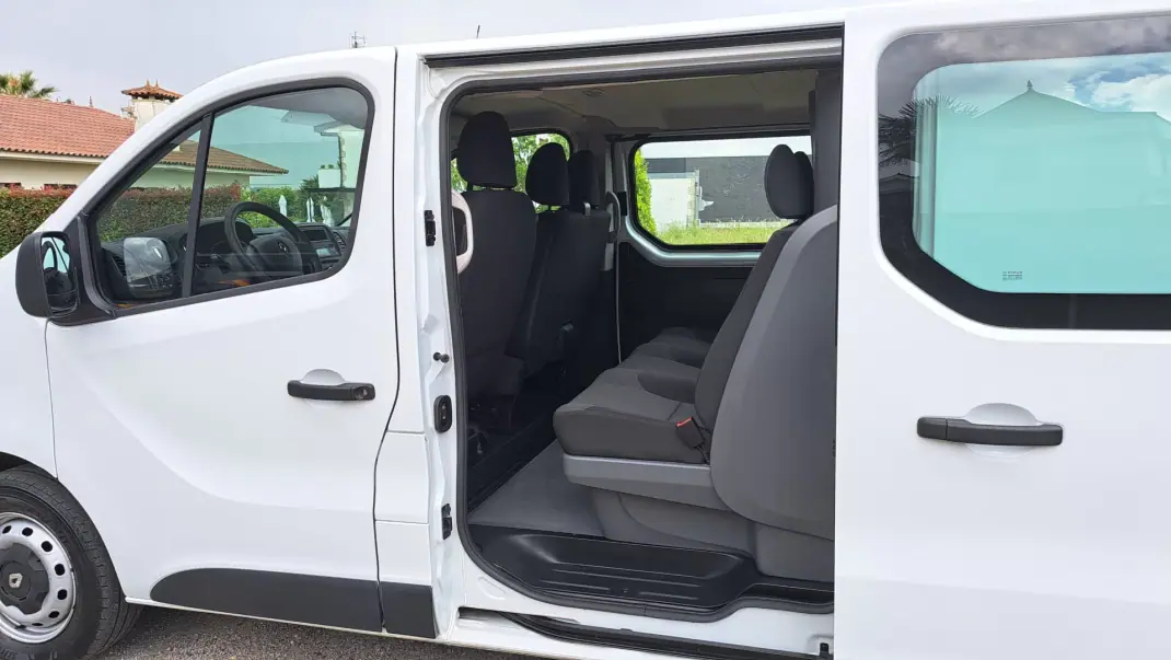 Renault Trafic 1.6DCi L1H1 2020 - 18900 EUR, 274037 km - AUTO.MOTO.pt - 274037km - foto 9 de 25