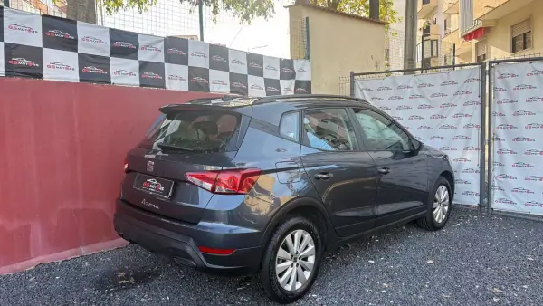 SEAT Arona 2023 - 14400 EUR, 59000 km - AUTO.MOTO.pt - 59000km - foto 6 de 12