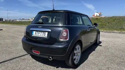 MINI One 2008 - 5950 EUR, 160000 km - AUTO.MOTO.pt - 160000km - foto 7 de 13