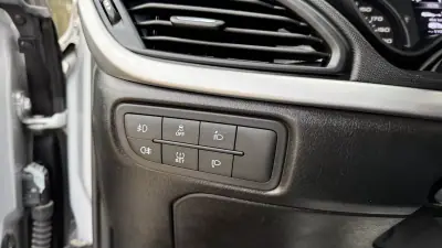 Fiat Tipo Station Wagon 2019 - 12750 EUR, 75000 km - AUTO.MOTO.pt - 75000km - foto 15 de 32