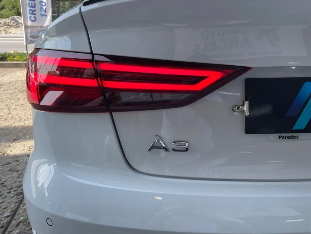 Audi A3 Limousine 2019 - 24999 EUR, 107600 km - AUTO.MOTO.pt - 107600km - foto 10 de 43