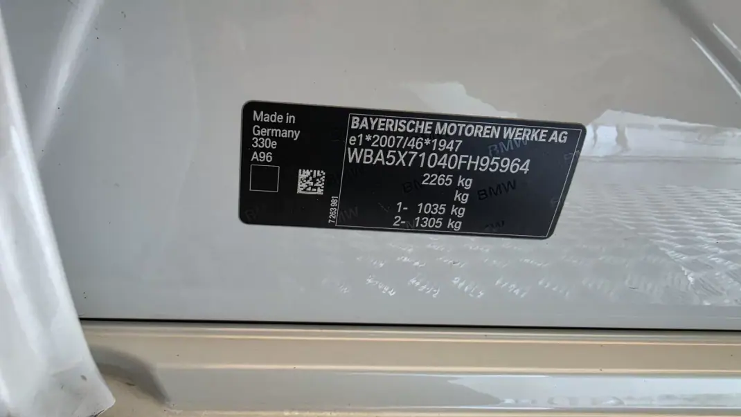 BMW 330 2019 - 22900 EUR, 111028 km - AUTO.MOTO.pt - 111028km - foto 51 de 54