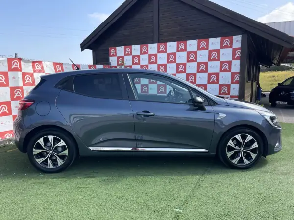 Renault Clio 2022 - 16990 EUR, 63150 km - AUTO.MOTO.pt - 63150km - foto 2 de 21