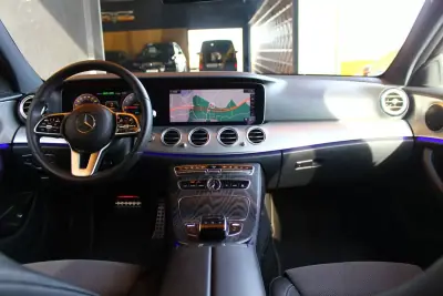 Mercedes-Benz E 300 2019 - 23900 EUR, 178524 km - AUTO.MOTO.pt - 178524km - foto 12 de 34