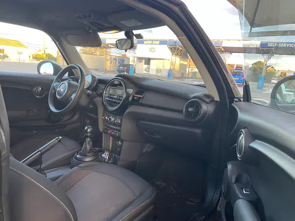 MINI One 2017 - 10500 EUR, 171000 km - AUTO.MOTO.pt - 171000km - foto 4 de 11