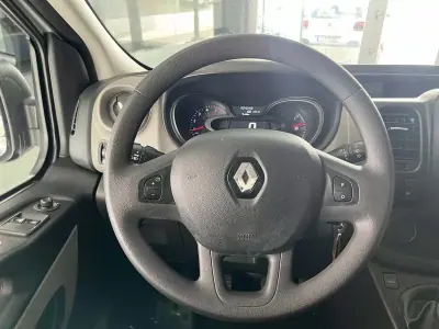 Renault Trafic 2018 - 21600 EUR, 47763 km - 47763km - foto 8 de 24