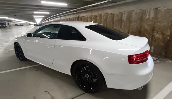 Audi A5 2010 - 15750 EUR, 276000 km - AUTO.MOTO.pt - 276000km - foto 2 de 19