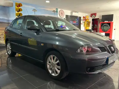 SEAT Cordoba 2007 - 5250 EUR, 243708 km - AUTO.MOTO.pt - 243708km - foto 7 de 19