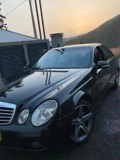 Mercedes-Benz E 220 2007 - 8950 EUR, 12000 km - AUTO.MOTO.pt - 12000km - foto 5 de 14