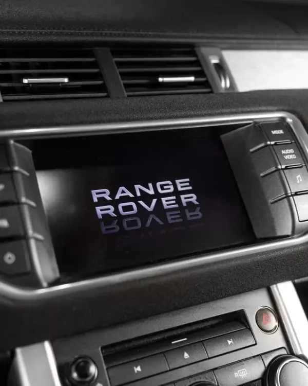 Land Rover Range Rover Evoque 2013 - 18950 EUR, 180000 km - AUTO.MOTO.pt - 180000km - foto 15 de 23