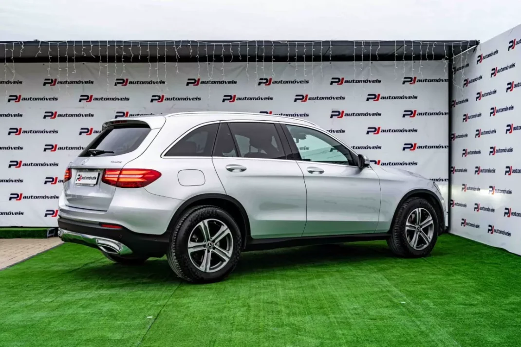 Mercedes-Benz GLC 250 2018 - 33900 EUR, 186200 km - AUTO.MOTO.pt - 186200km - foto 5 de 19