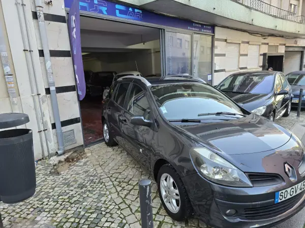 Renault Clio Break 2008 - 3999 EUR, 208437 km - AUTO.MOTO.pt - 208437km - foto 3 de 19
